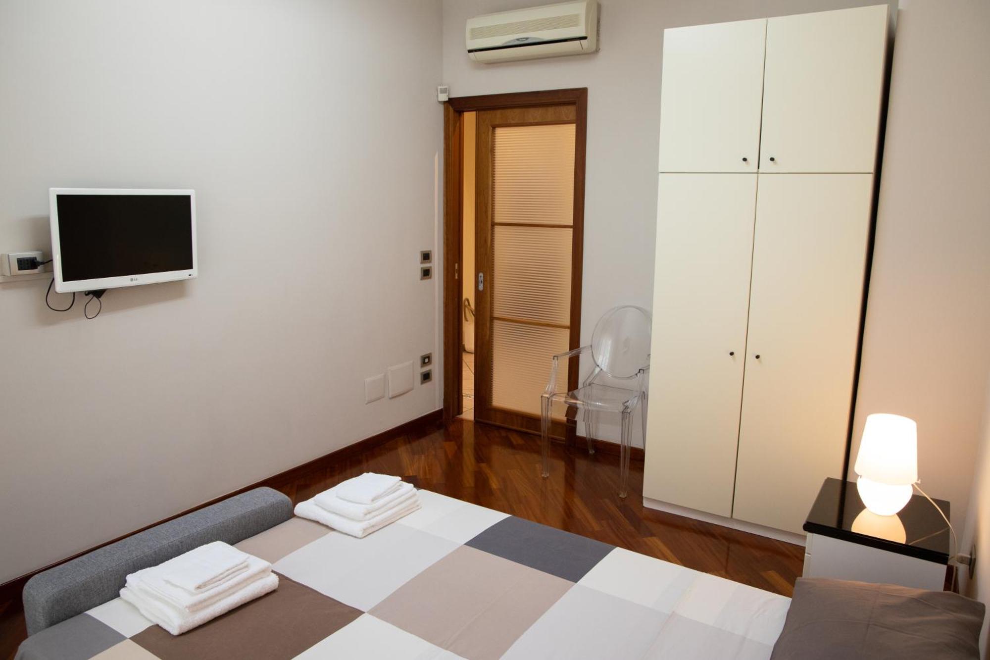 Holiday House Sabina Napoli Esterno foto